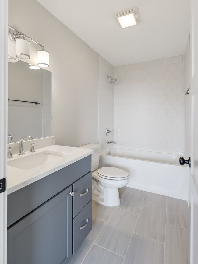 Building Photo - 618 Croley Dr