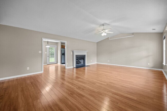 Building Photo - Welcome to Jumping Run Creek!