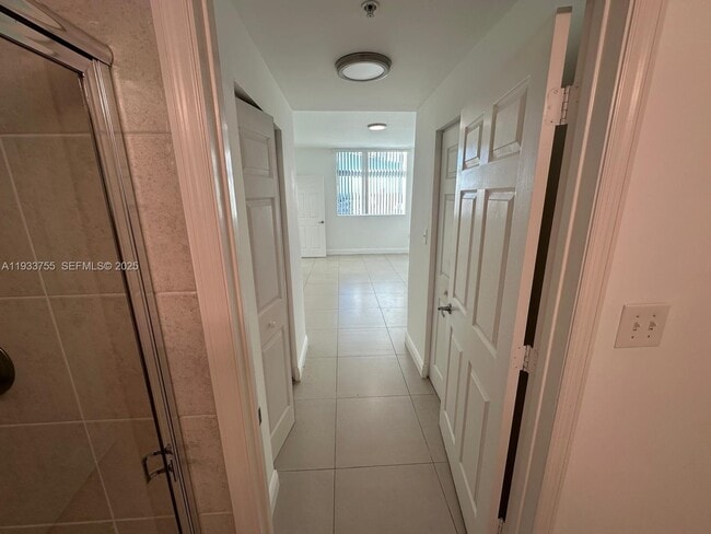 Building Photo - 140 S Dixie Hwy