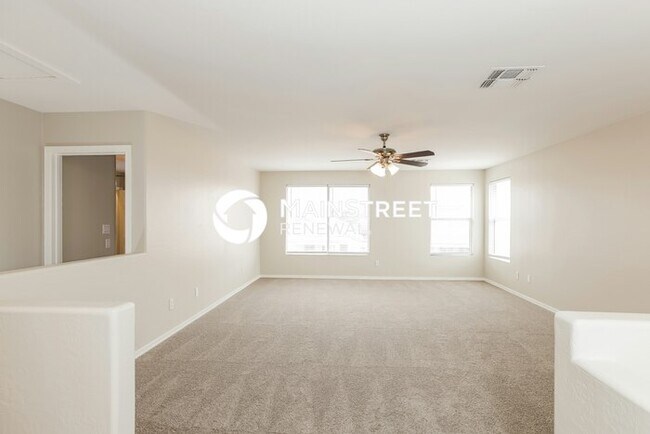 Building Photo - 12622 W Paradise Dr