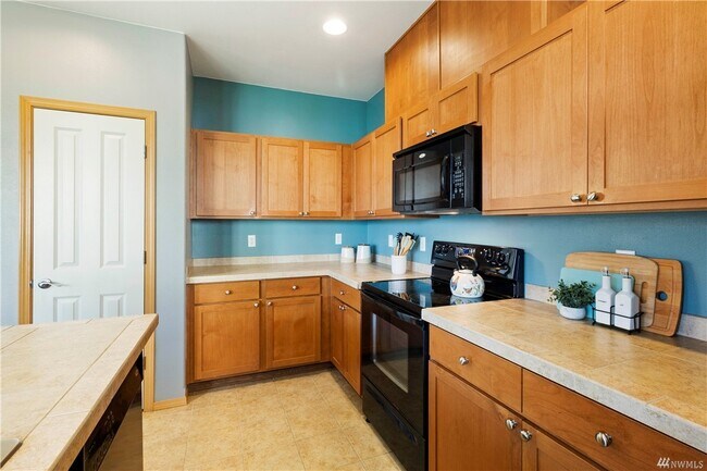 Building Photo - 2085 Bobs Hollow Ln