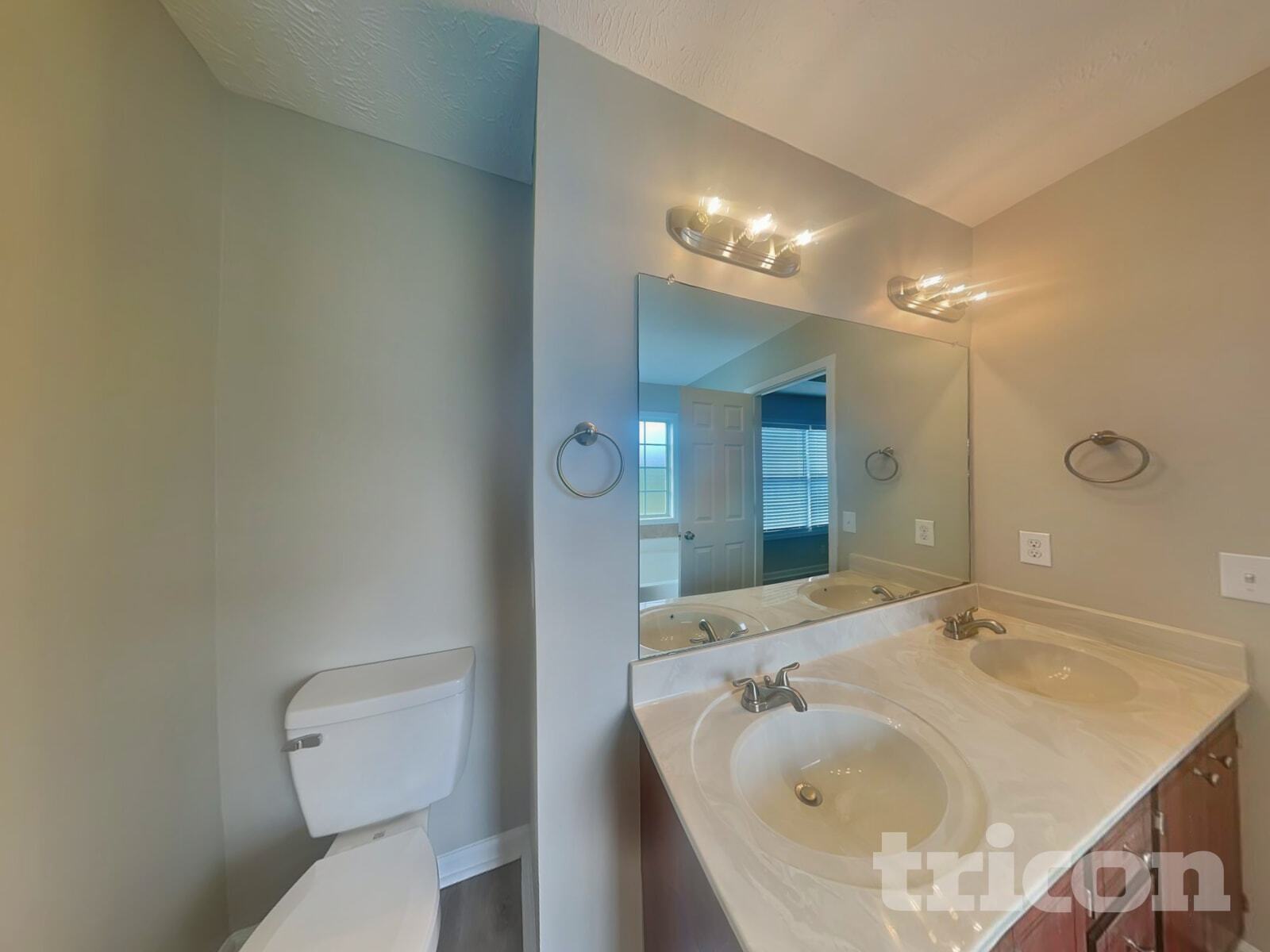 Building Photo - 1616 Broad Cir