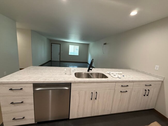 Building Photo - 115 4th St SW