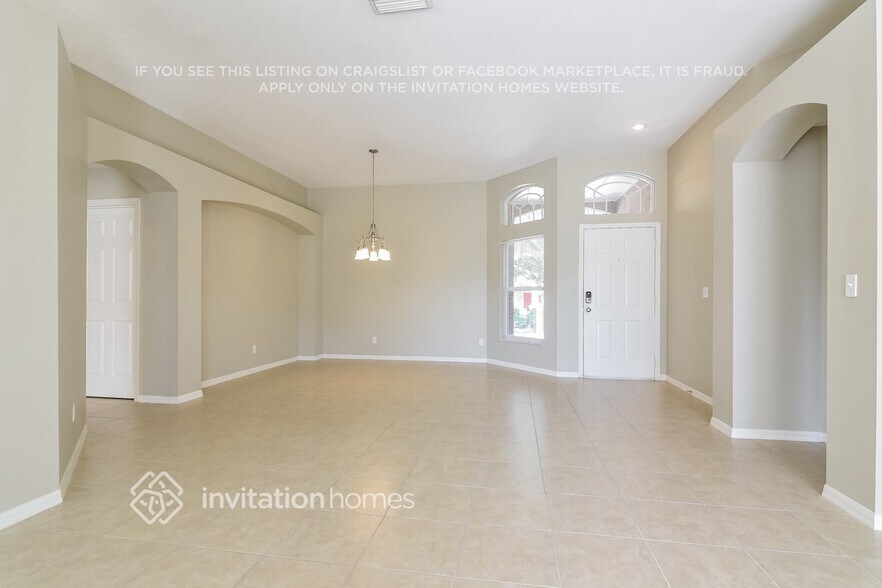 Building Photo - 2614 Brookville Dr