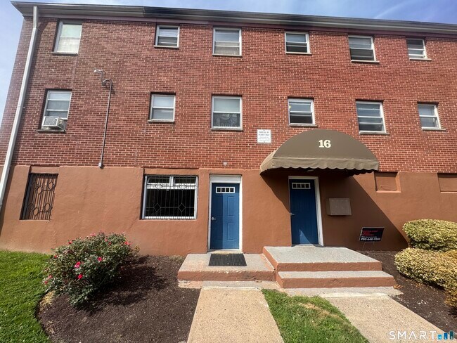 Building Photo - 758 New Britain Ave