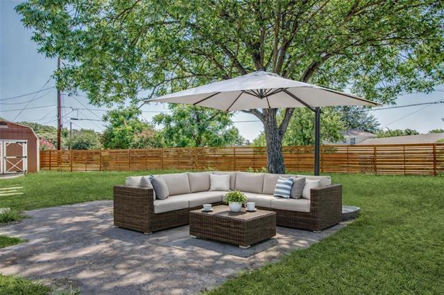 Building Photo - 9036 Clearwater Dr