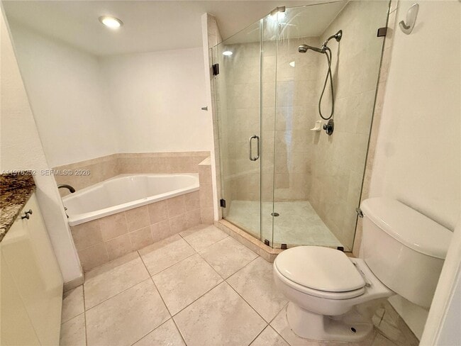 Building Photo - 1830 Radius Dr