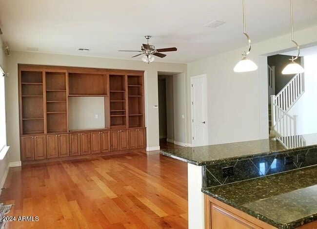 Building Photo - *Stunning Home in Cul-de-sac with 2 Master Suites, one downstairs, one upstairs*