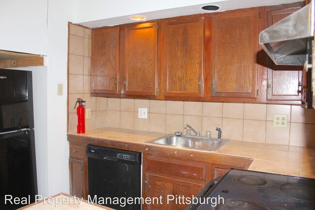 Building Photo - 2121 Milligan Ave
