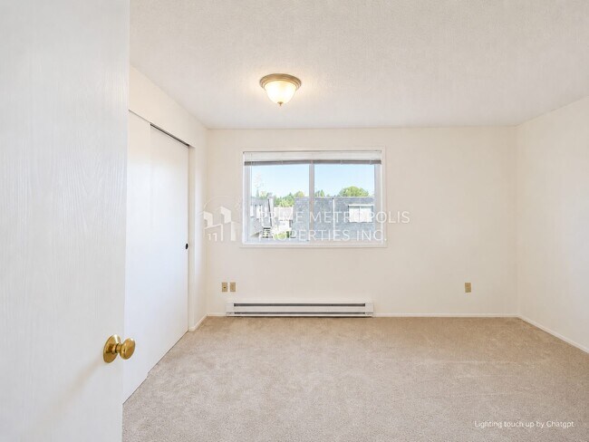 Building Photo - 117 146th Ave SE