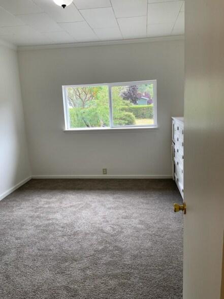 Building Photo - 190 Belleview Ave