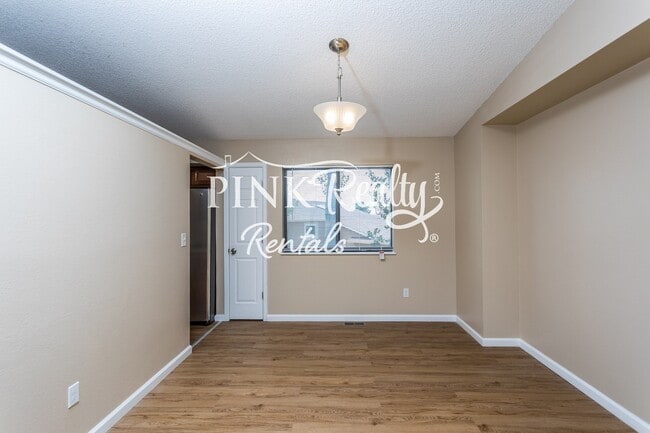 Building Photo - 8274 Caravel Dr