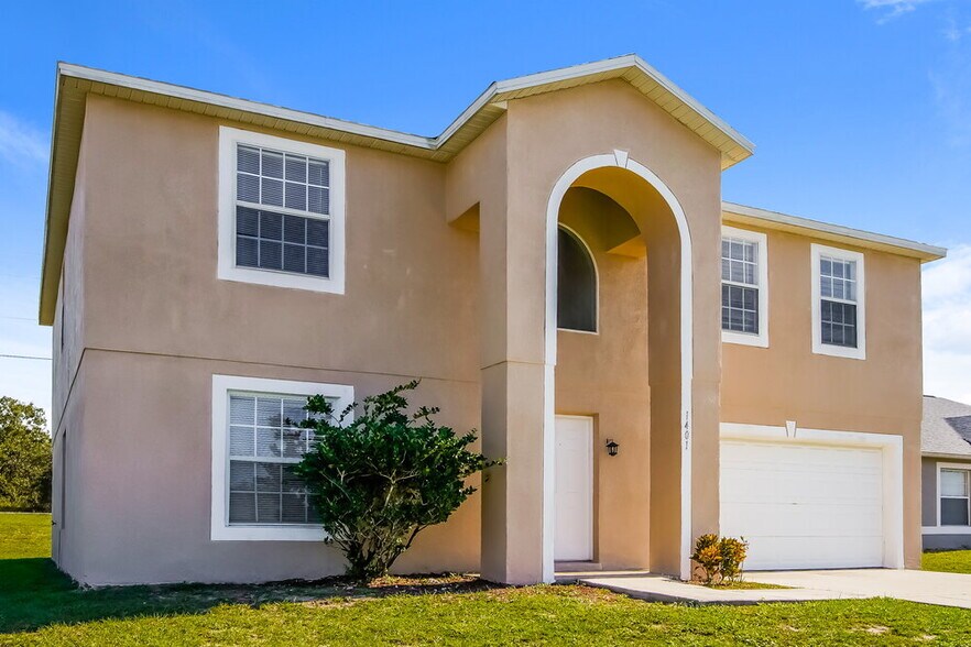 Building Photo - 1401 Punta Gorda Dr