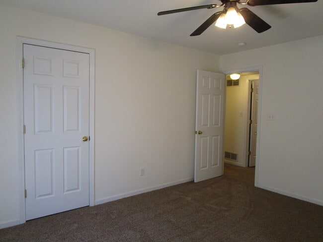 Building Photo - 3540 Prescott Dr