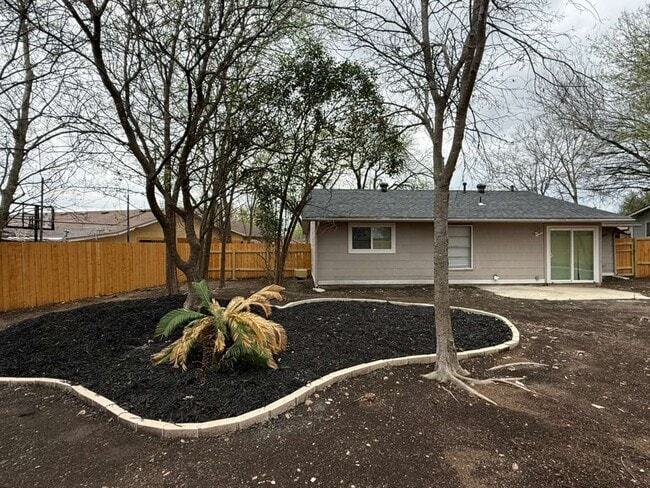 Building Photo - 8618 Sweet Maiden Dr