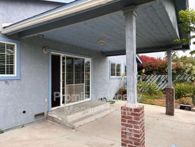 Building Photo - 13543 Mountainside Dr