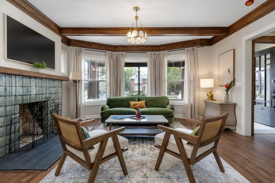 Primary Photo - 1456 Virginia Park St