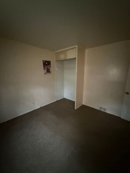 Building Photo - 6113 Natchez Dr