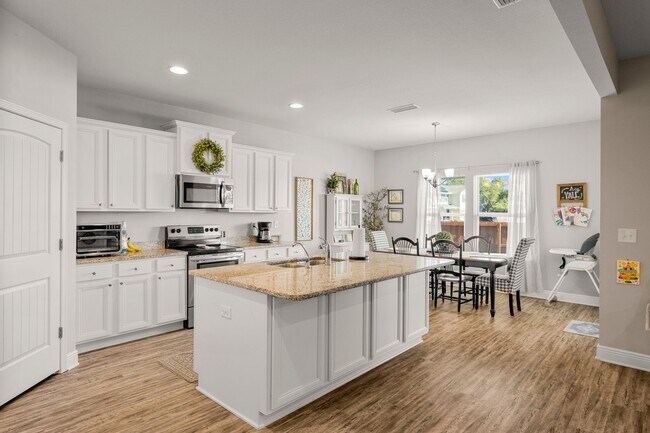 Building Photo - 317 Highbrook Rd