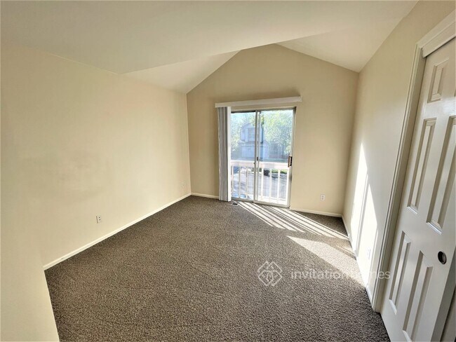 Building Photo - 839 E 133rd Ave