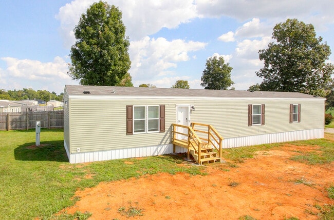 Building Photo - 295 Seays Rd