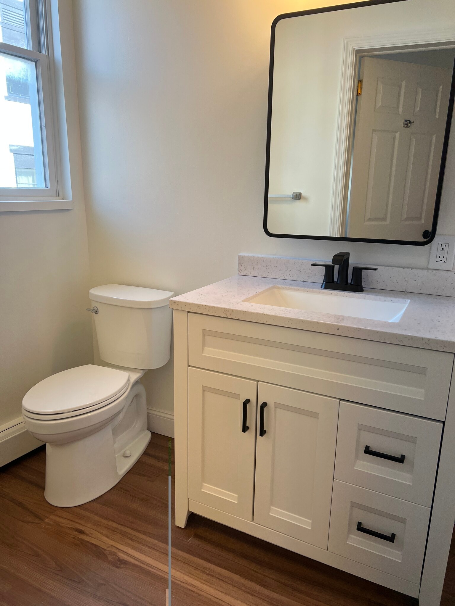 Building Photo - 405 Mill St