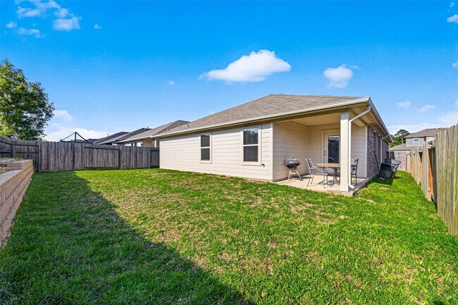 Building Photo - 40347 Blossom Vly Ln
