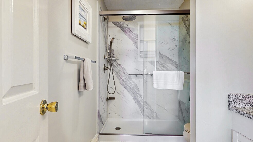 Building Photo - 311 Seaside Ave