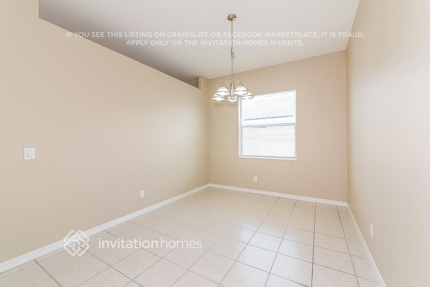 Building Photo - 5407 Lexington Dr