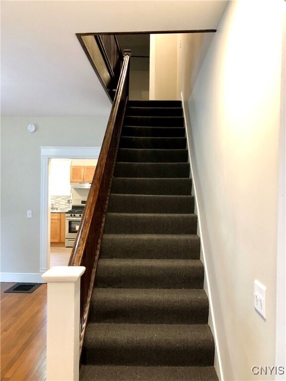 Building Photo - 65 Chedell Pl