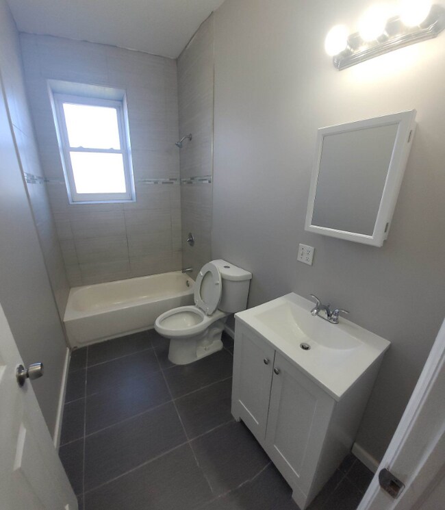 Building Photo - 31 Cambridge St