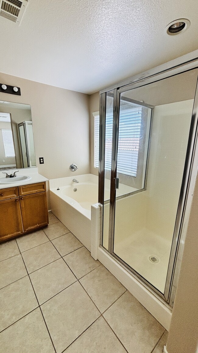 Building Photo - 9321 Dorrell Ln
