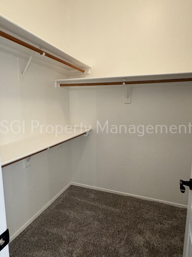 Building Photo - 11548 N 114th Pl