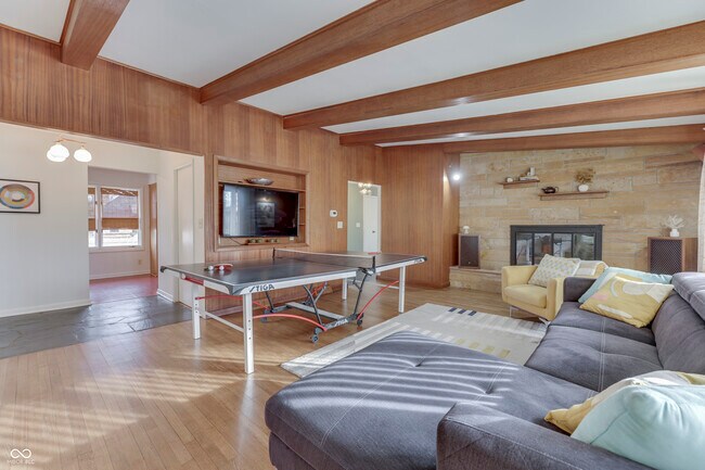 Building Photo - 111 McClellan Rd