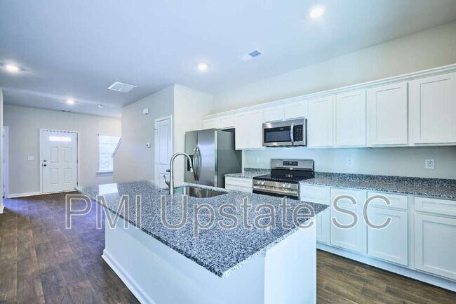 Building Photo - 105 Pendleton Place Way