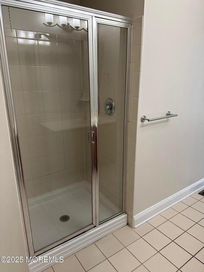 Building Photo - 1006 Abby Rd