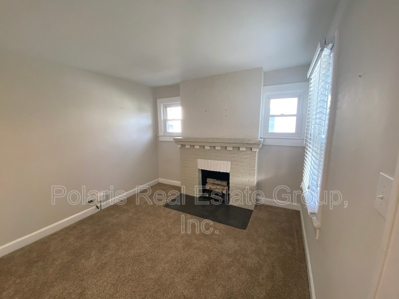 Building Photo - 1102 N Emerson Ave