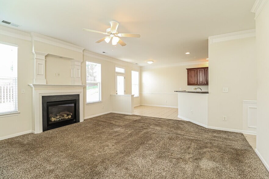 Building Photo - 6908 Sequoia Hills Dr