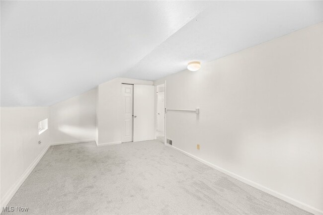 Building Photo - 3060 Ravenna St