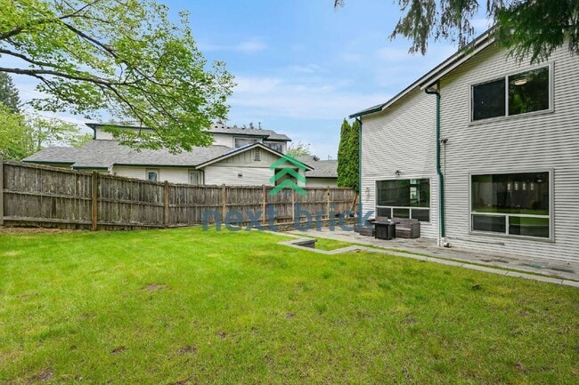 Building Photo - Charming 3-Bed with 2.5 Baths in Mountlake Terrace – Spacious 1561 Sq Ft Retreat!