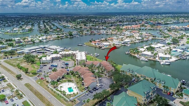 Building Photo - 1028 Apollo Beach Blvd