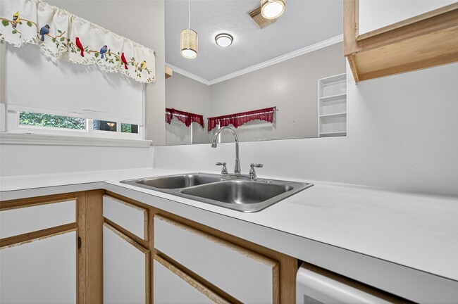 Building Photo - 11525 Teaside Dr