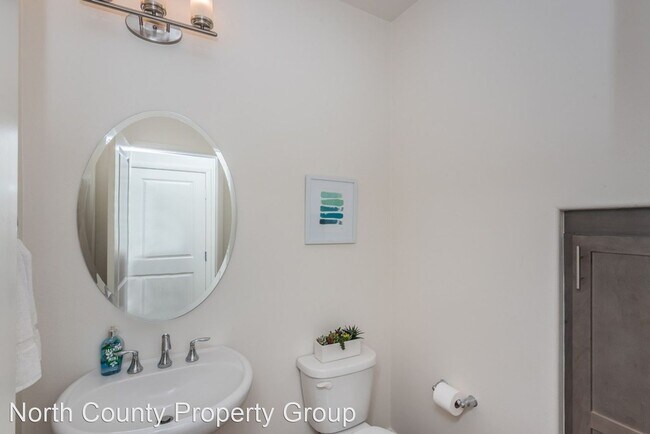Building Photo - 4 br, 2.5 bath House - 2145 Solara Lane