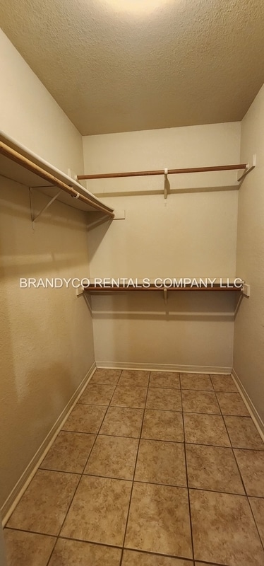 Building Photo - 5301 Morning Glen Ln