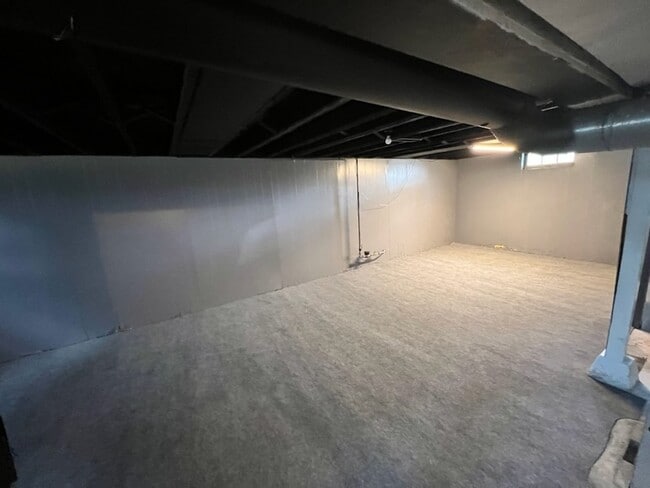 Building Photo - 1909 Williams Blvd SW