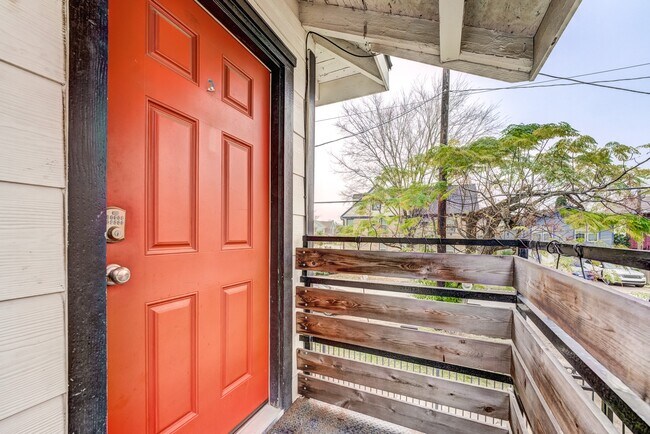 Building Photo - 2720 Truxillo St