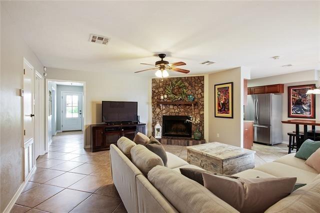 Building Photo - 2005 Satsuma Ave