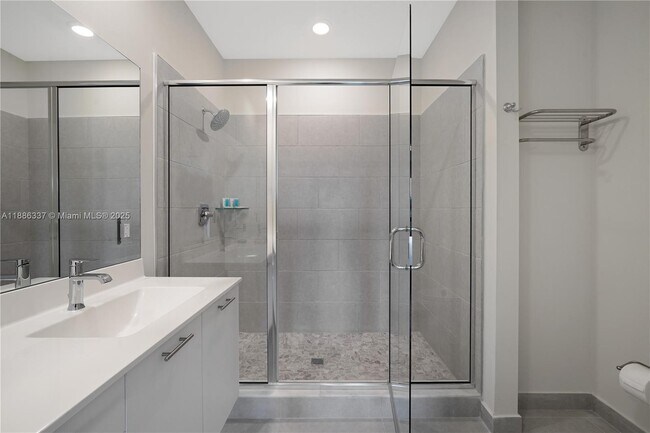 Building Photo - 8167 NW 41st St