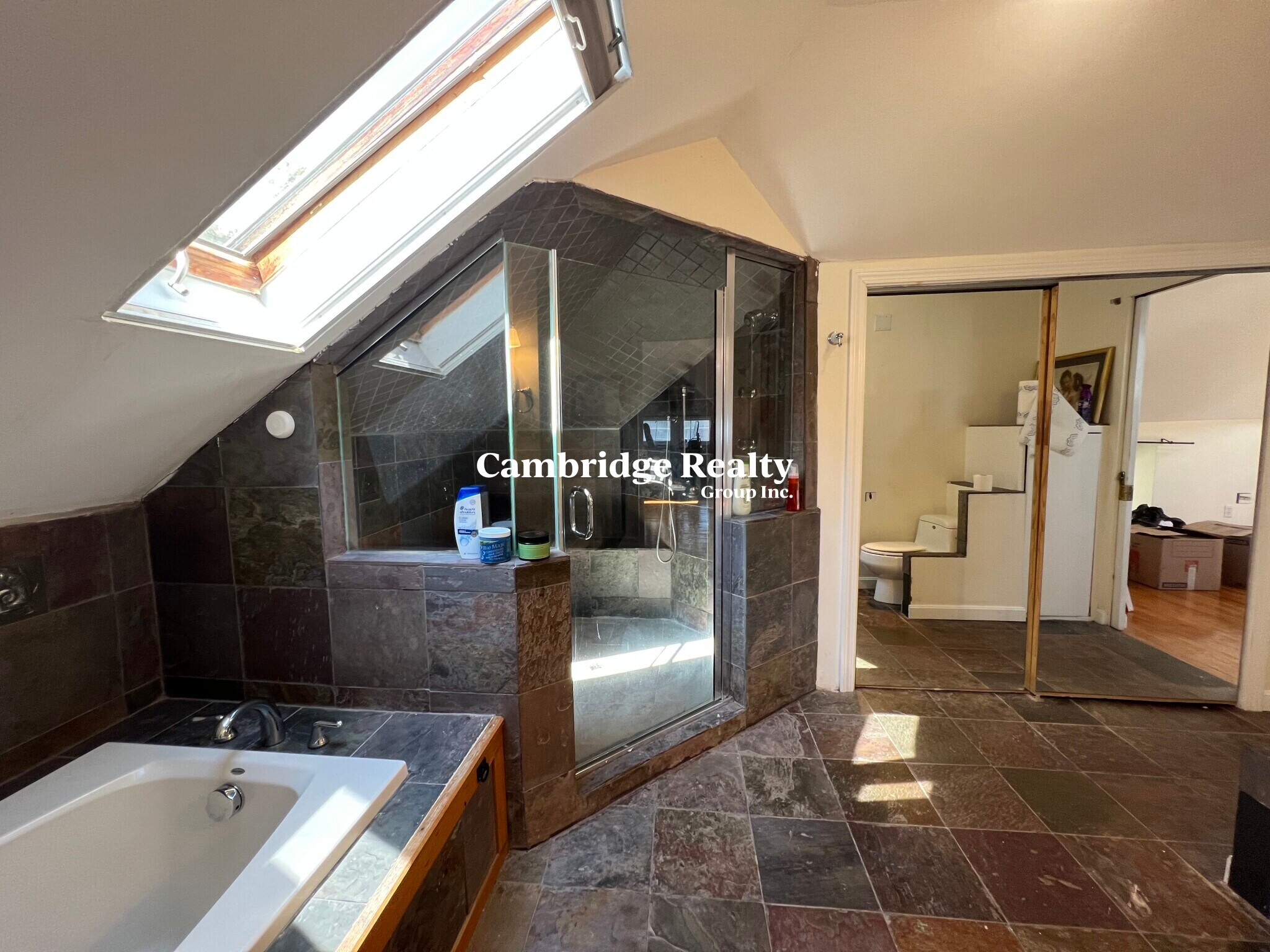 Building Photo - 88 Fellsway E