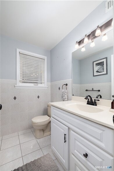 Building Photo - 410 Farmington Ave